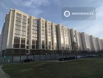 3-комнатная квартира, этаж 9 из 10, 90 м²