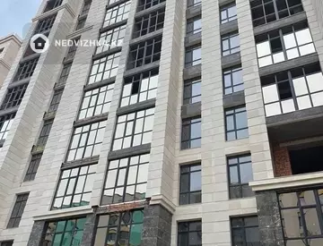 3-комнатная квартира, этаж 9 из 10, 90 м²