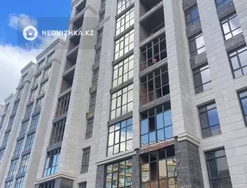 3-комнатная квартира, этаж 9 из 10, 90 м²