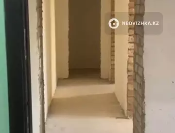 2-комнатная квартира, этаж 1 из 12, 58 м²