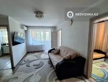 3-комнатная квартира, этаж 4 из 4, 42 м²