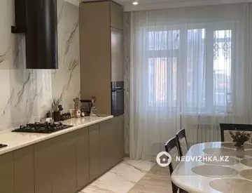 2-комнатная квартира, этаж 2 из 5, 80 м²
