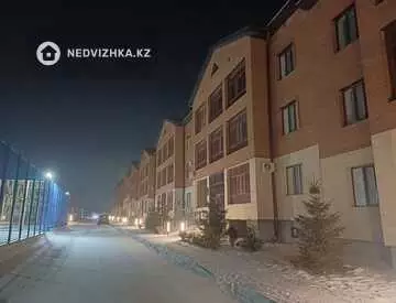 4-комнатная квартира, этаж 2 из 3, 145 м²