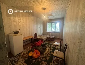 1-комнатная квартира, этаж 4 из 5, 16 м²