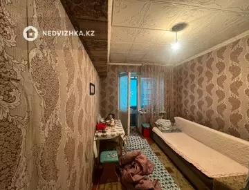 1-комнатная квартира, этаж 4 из 5, 9 м²