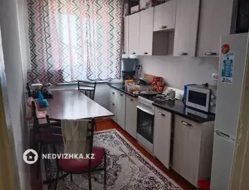 2-комнатная квартира, этаж 1 из 2, 42 м²