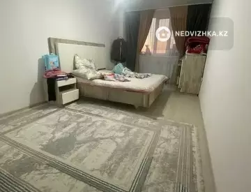 2-комнатная квартира, этаж 3 из 9, 63 м²