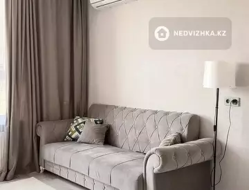 2-комнатная квартира, этаж 2 из 24, 53 м²