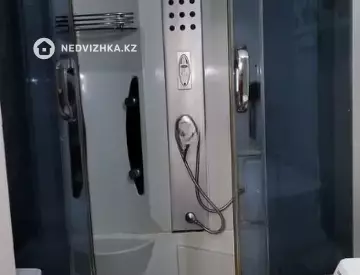 2-комнатная квартира, этаж 10 из 10, 64 м²