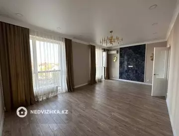 3-комнатная квартира, этаж 3 из 10, 121 м²