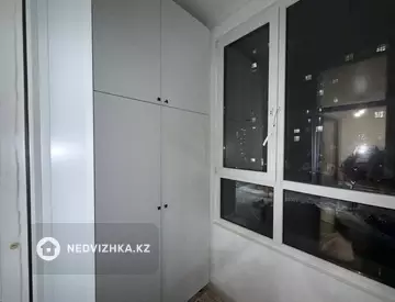 3-комнатная квартира, этаж 3 из 17, 101 м²