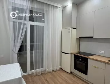 1-комнатная квартира, этаж 9 из 16, 38 м², на длительный срок