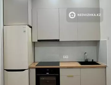 1-комнатная квартира, этаж 9 из 16, 38 м², на длительный срок