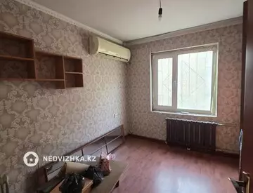 3-комнатная квартира, этаж 2 из 5, 60 м²