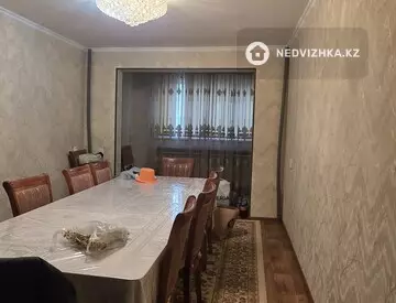 2-комнатная квартира, этаж 3 из 5, 75 м²