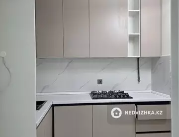 3-комнатная квартира, этаж 6 из 12, 80 м²