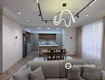 2-комнатная квартира, этаж 4 из 6, 85 м²