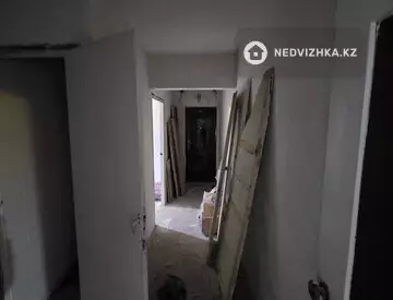 3-комнатная квартира, этаж 4 из 5, 58 м²