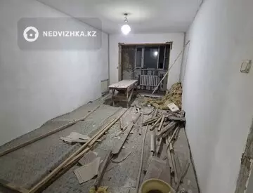 3-комнатная квартира, этаж 4 из 5, 58 м²