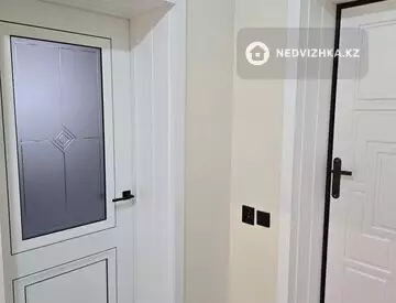 1-комнатная квартира, этаж 8 из 9, 49 м²