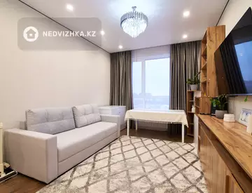 2-комнатная квартира, этаж 3 из 12, 53 м²