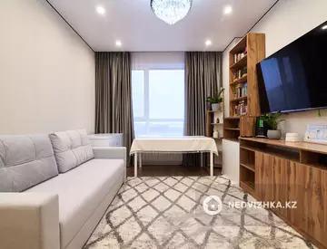 2-комнатная квартира, этаж 3 из 12, 53 м²