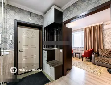 3-комнатная квартира, этаж 4 из 9, 80 м²