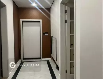 3-комнатная квартира, этаж 10 из 16, 107 м²