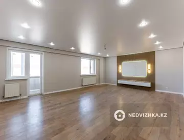 3-комнатная квартира, этаж 10 из 10, 138 м²