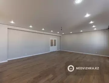 3-комнатная квартира, этаж 10 из 10, 138 м²