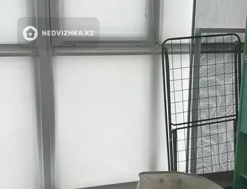 1-комнатная квартира, этаж 1 из 12, 38 м²