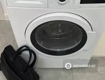 1-комнатная квартира, этаж 1 из 12, 38 м²