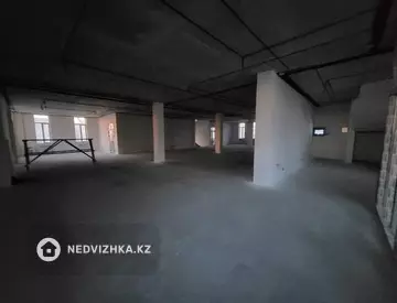 Здание, 3 этажа