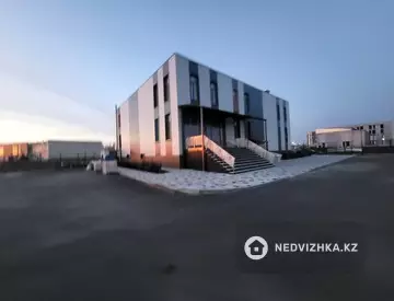 Здание, 3 этажа