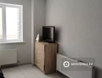 1-комнатная квартира, этаж 7 из 12, 50 м², посуточно