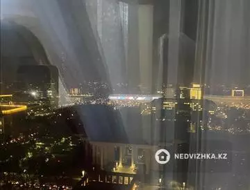 4-комнатная квартира, этаж 18 из 21, 147 м²