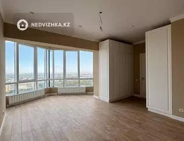 4-комнатная квартира, этаж 18 из 21, 147 м²