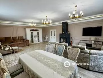 12-комнатный дом, 15 соток, 620 м²