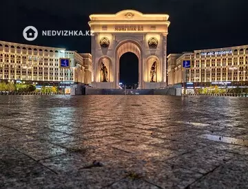 3-комнатная квартира, этаж 4 из 9, 100 м², на длительный срок