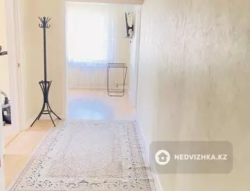 3-комнатная квартира, этаж 5 из 5, 60 м², посуточно