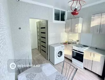 1-комнатная квартира, этаж 3 из 5, 35 м², посуточно