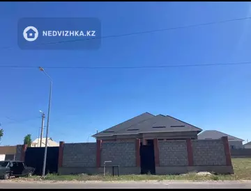 5-комнатная часть дома, 8 соток, 220 м²