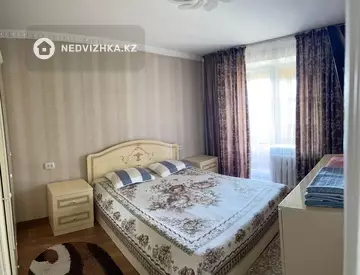 2-комнатная квартира, этаж 4 из 4, 60 м², посуточно