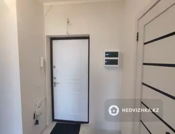 1-комнатная квартира, этаж 2 из 13, 40 м²