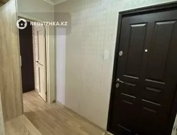 1-комнатная квартира, этаж 3 из 5, 33 м²