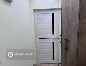 1-комнатная квартира, этаж 4 из 5, 33 м²