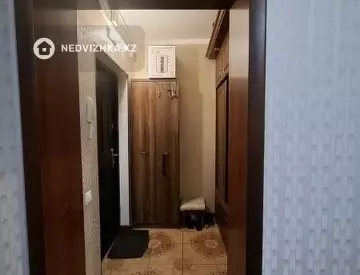 2-комнатная квартира, этаж 8 из 23, 62 м²