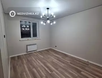 2-комнатная квартира, этаж 3 из 9, 37 м²