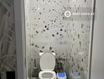 2-комнатная квартира, этаж 4 из 5, 60 м²