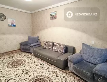 3-комнатная квартира, этаж 3 из 5, 70 м²